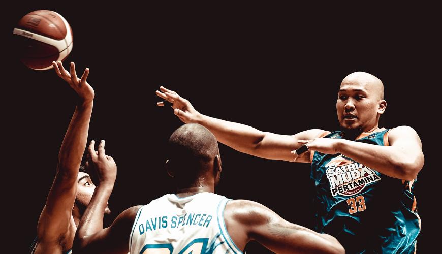 Kalahkan Prawira Secara Dramatis