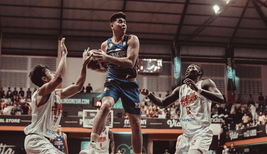 Putus Tren Negatif Selama Dua Musim, Satria Muda Raih Kemenangan Laga Perdana